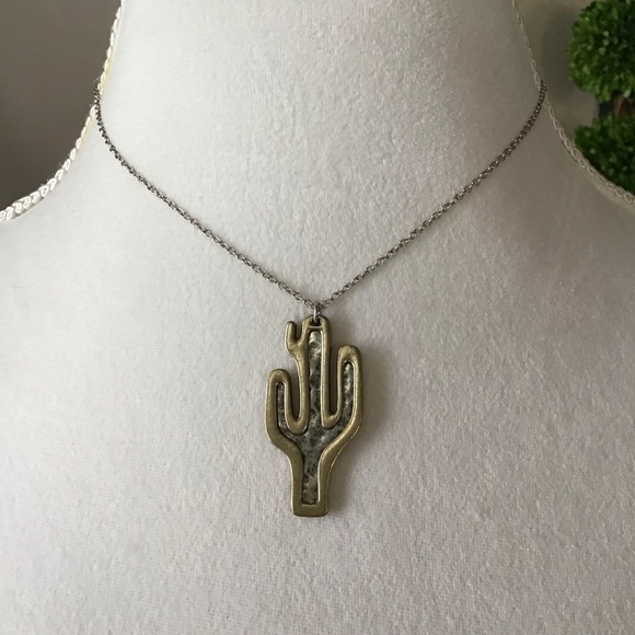 Cactus Necklace Dual Charms Metal Western Bohemian Silver Tone Chain Adjusts NEW - Picture 6 of 9